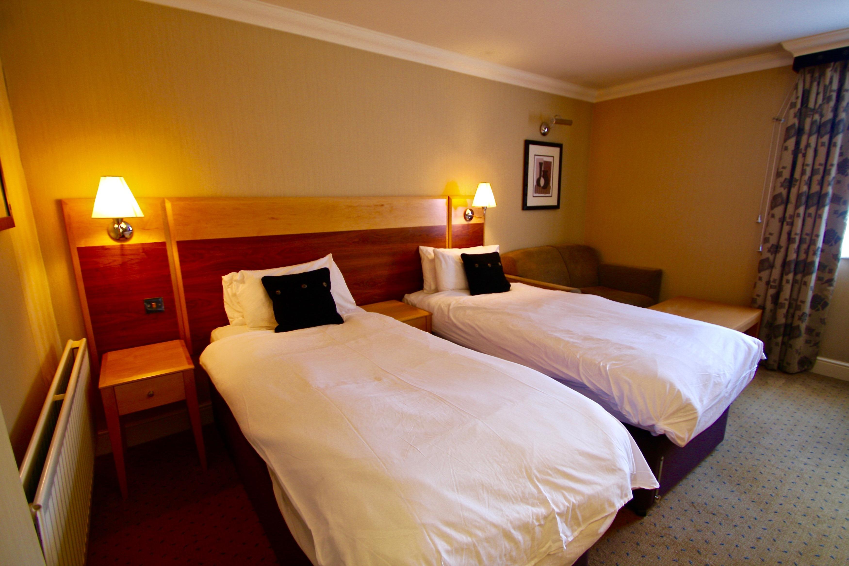 Apollo Hotel Basingstoke Exterior photo